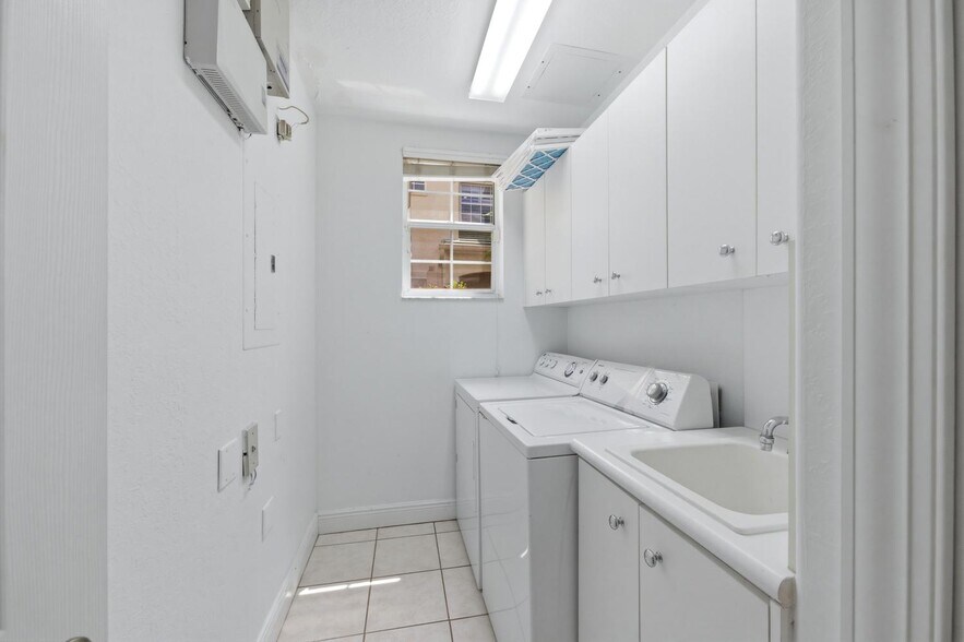 Building Photo - 658 Vintage Reserve Cir