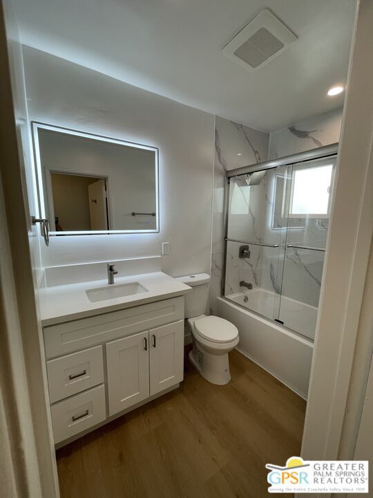 Building Photo - 1057 S Genesee Ave