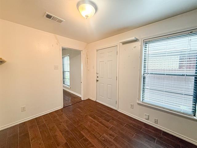 Building Photo - 3766 Park Ln