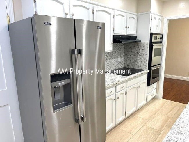Building Photo - Pleasant HIll 3 bedroom 2 bath Great locat...
