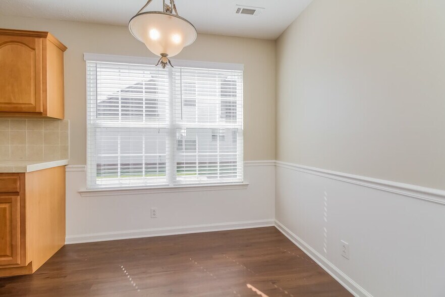 Building Photo - 1511 Antebellum Dr