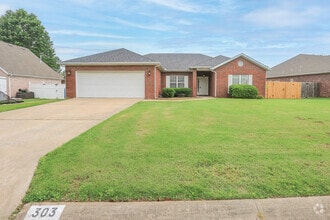 Building Photo - 303 Cross Ln