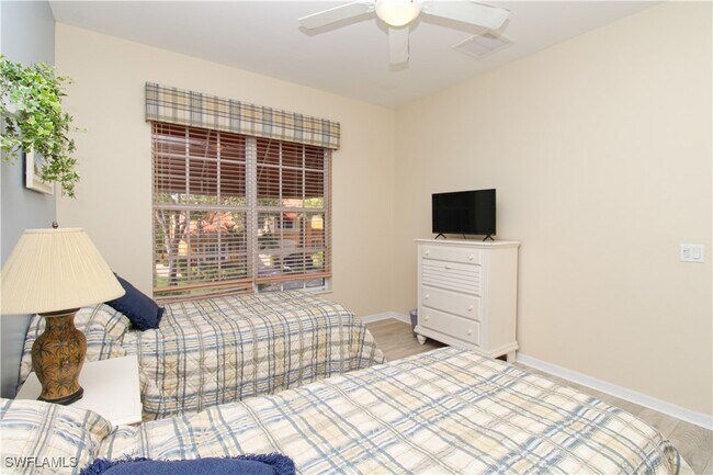 Building Photo - 12240 Toscana Way
