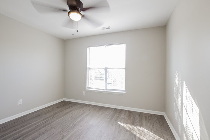 Building Photo - 14423 Planters Knob Ln