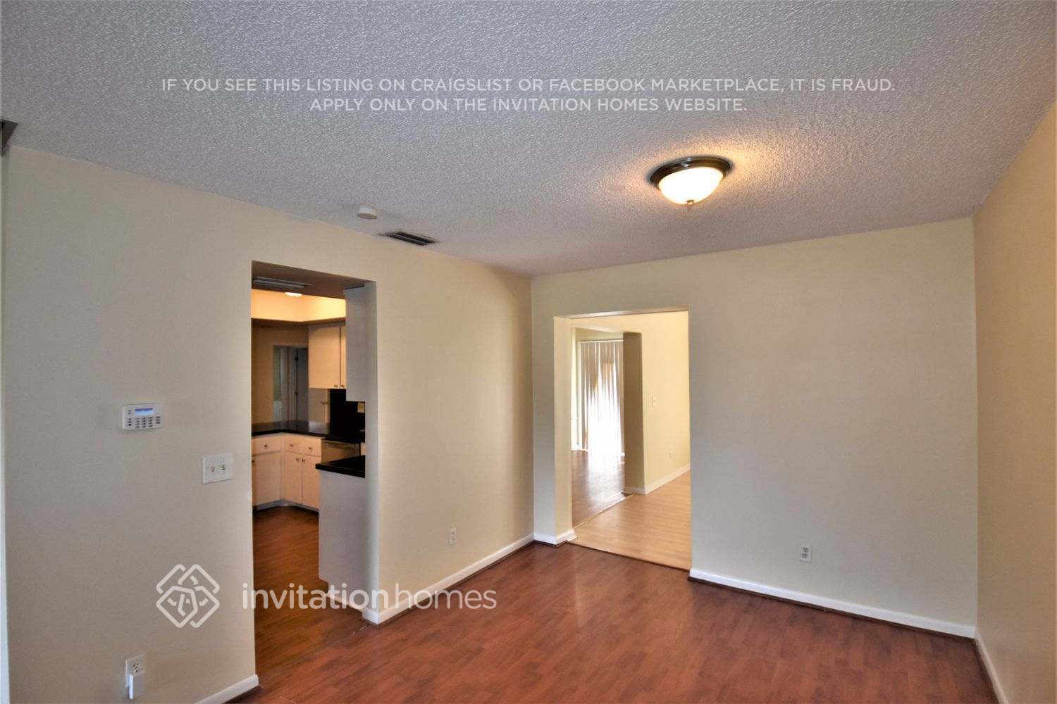 Building Photo - 3520 SW 70th Ave