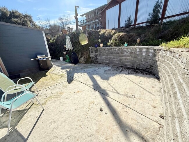 Building Photo - Well-Maintained Cozy 2BD/2BA Home in Angels Camp, CA! Extra Upper Room and Basement!