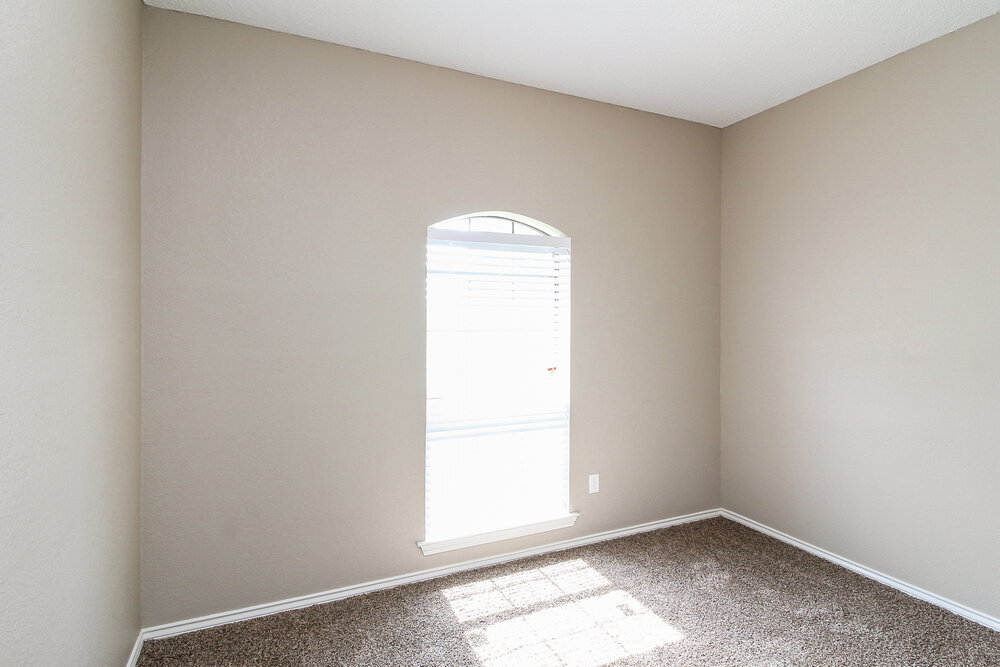 Building Photo - 849 Woodridge Cir