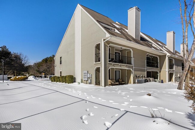 Building Photo - 1 Bridgewater Dr