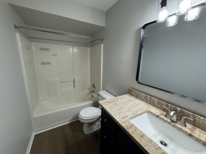 Building Photo - 1874 Bright View Dr