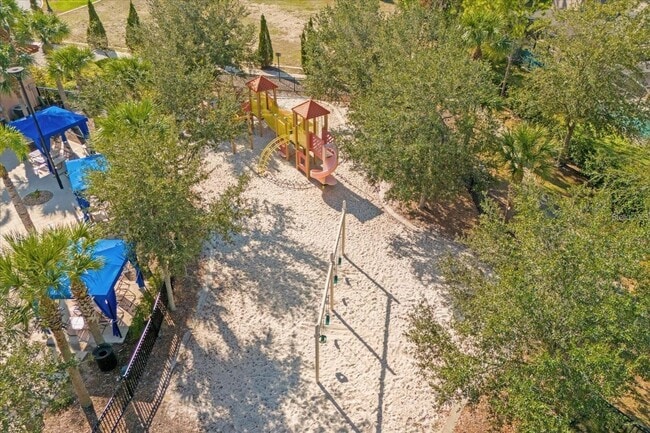 Building Photo - Davenport Charmer