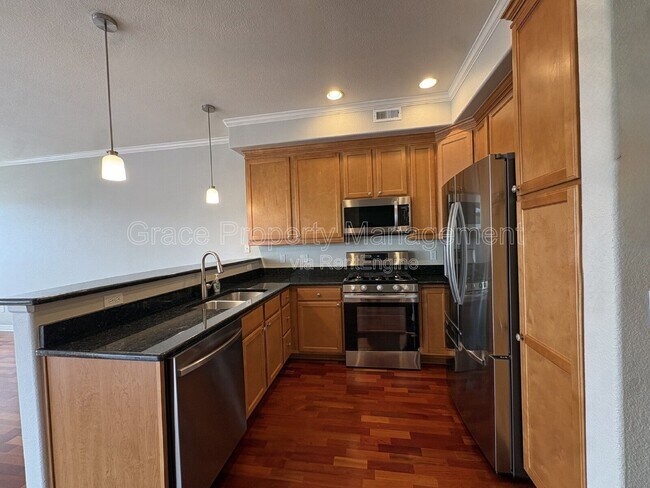 Building Photo - 1776 N Race St