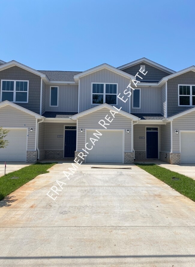 Primary Photo - Townhomes 2 miles from Hurlburt Field AFB