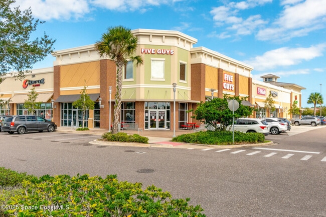 Building Photo - 1420 Malibu Cir NE