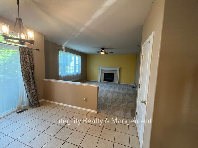 Building Photo - 9262 Melborne Ct