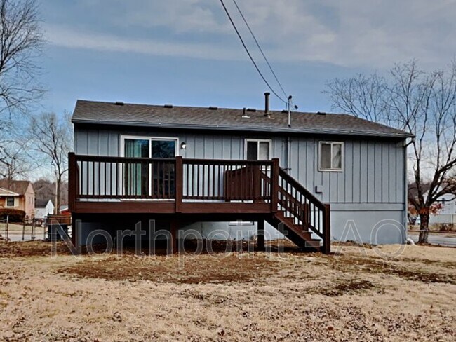 Building Photo - 9652 Ditman Way
