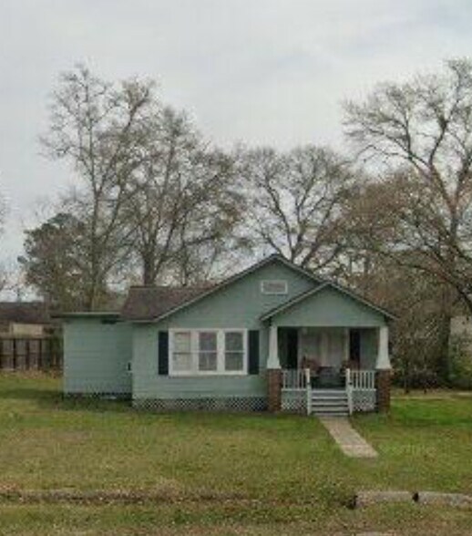 Primary Photo - 519 S College Ave
