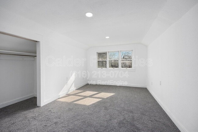 Building Photo - 1635 Cleveland Ave SW