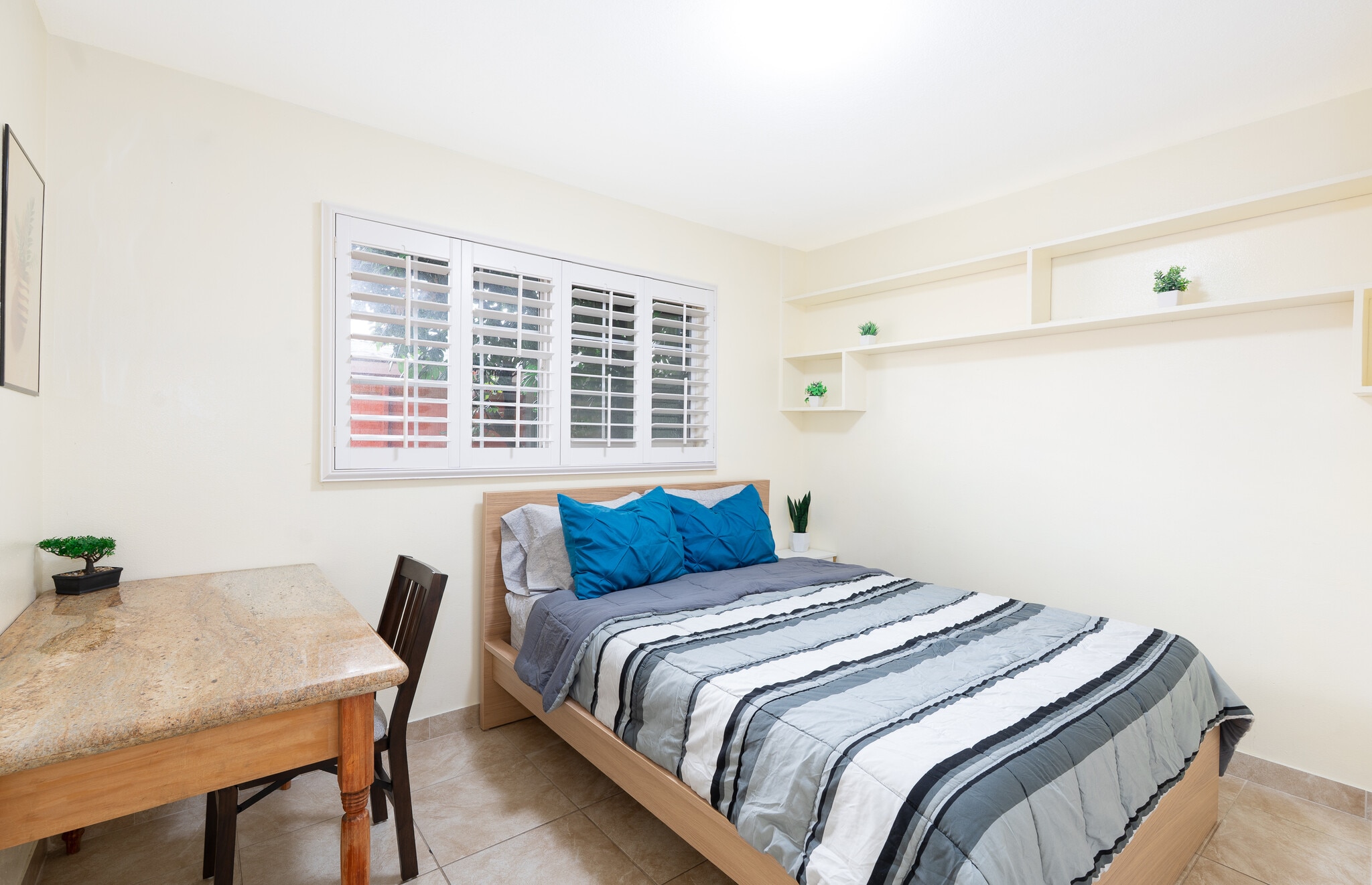 Building Photo - 12212 Buaro St