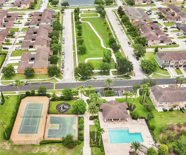 Building Photo - 10656 Savannah Plantation Ct