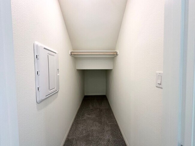 Building Photo - 4559 Merlot Hls Ave