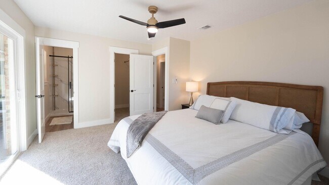 Building Photo - 1 Stafford Cir NE