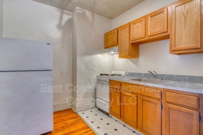 Building Photo - 2724 Maryland Ave