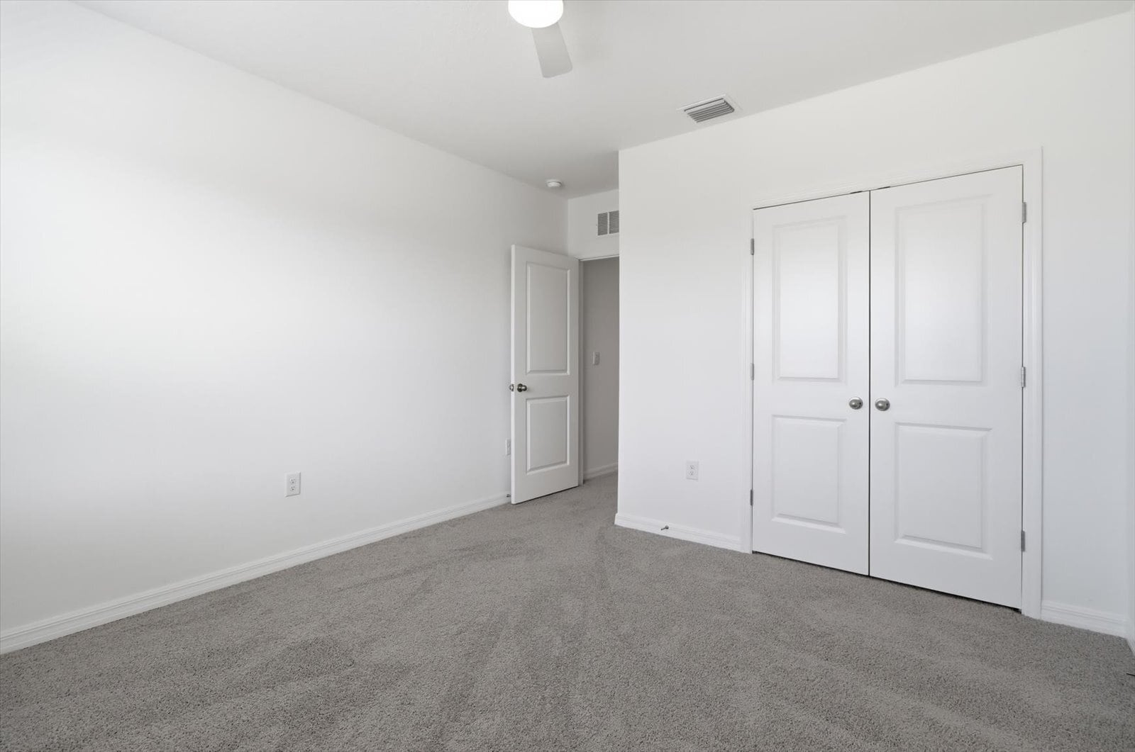 Building Photo - 35515 Mahwah Ave