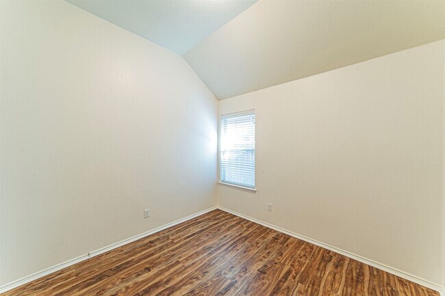 Building Photo - 8036 Branch Hollow Trail