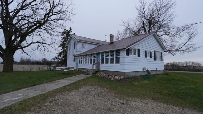 Building Photo - 6551 Abbott Rd