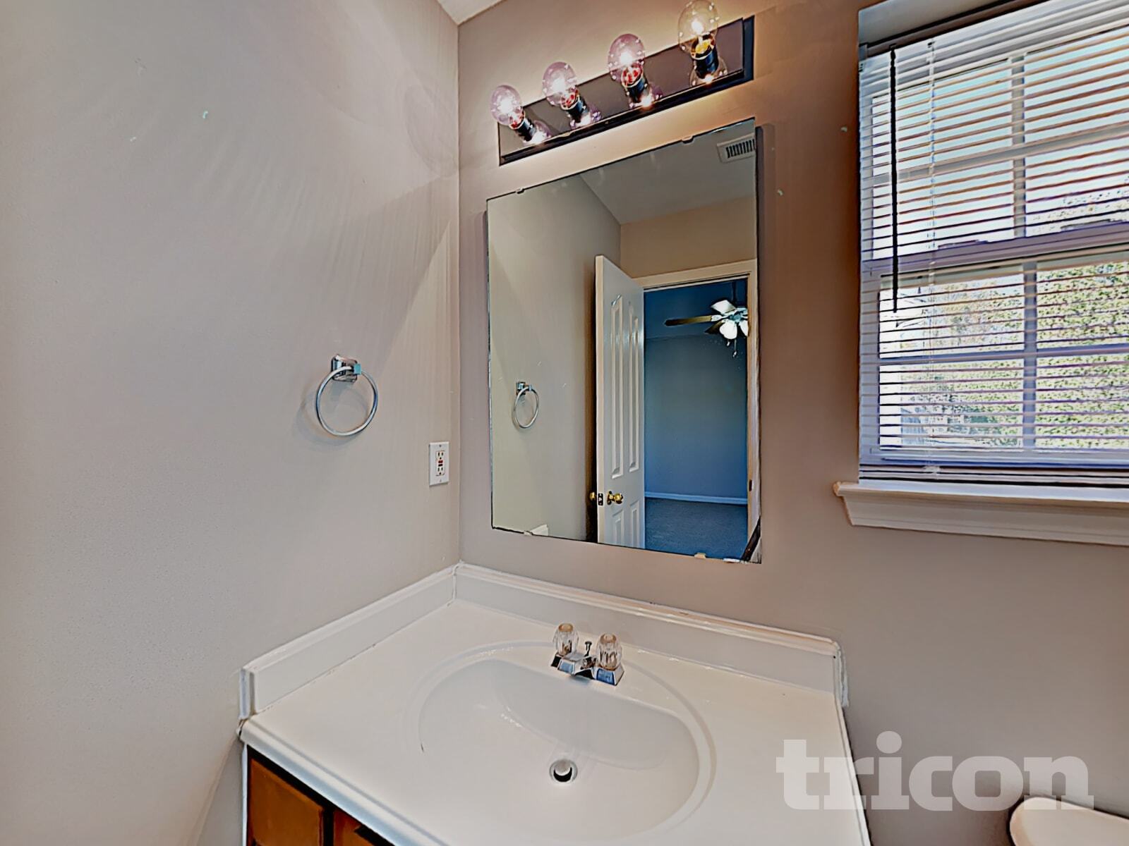 Building Photo - 1111 Rolette Ct