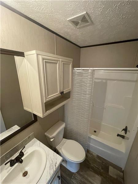 Building Photo - 1056 Howard Brown Rd