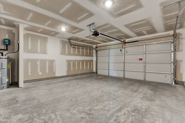 Building Photo - 576 Fox Den Cir