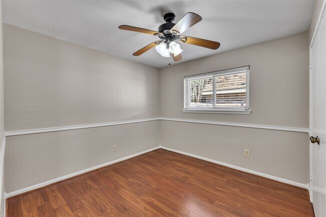 Building Photo - 8318 Amurwood Dr