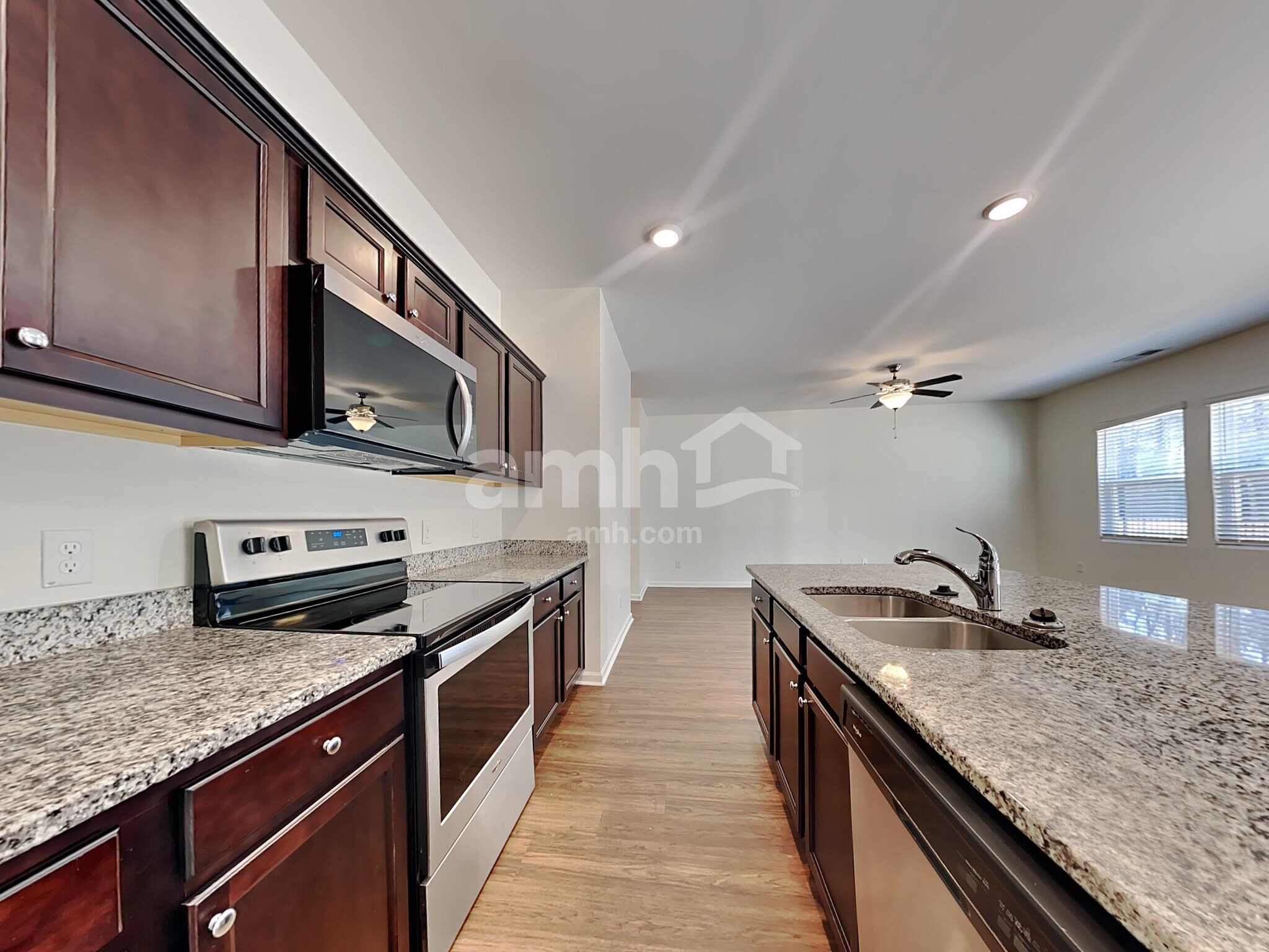 Building Photo - 115 Orion Way