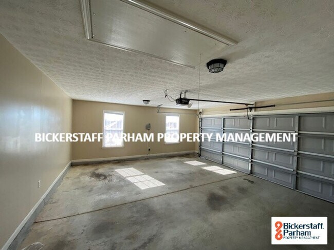 Building Photo - Welcome to the Broadfield Subdivision !! A Place to Call Home.