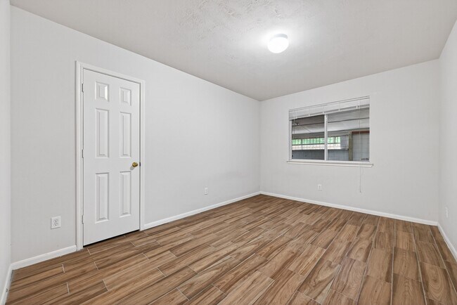Building Photo - 13723 Audra Ln