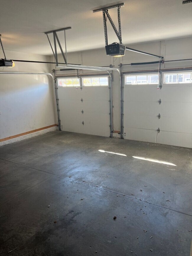 Building Photo - 2712 London Dr