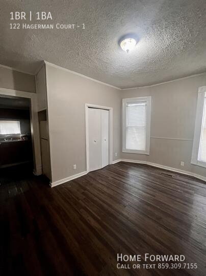 Building Photo - 122 Hagerman Ct