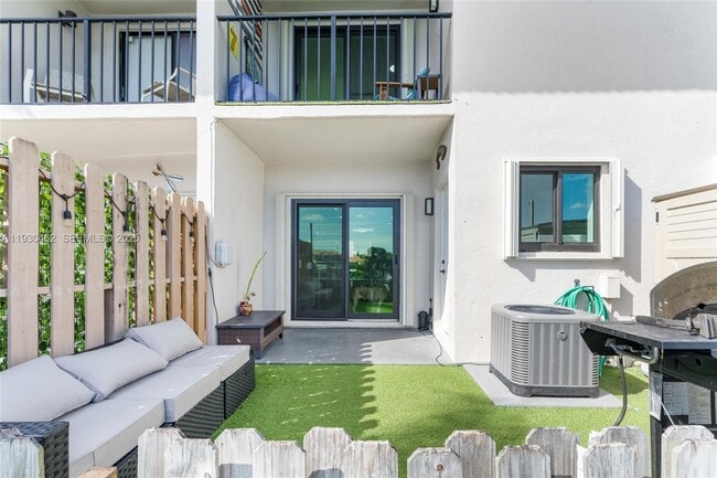 Building Photo - 13408 SW 62nd St