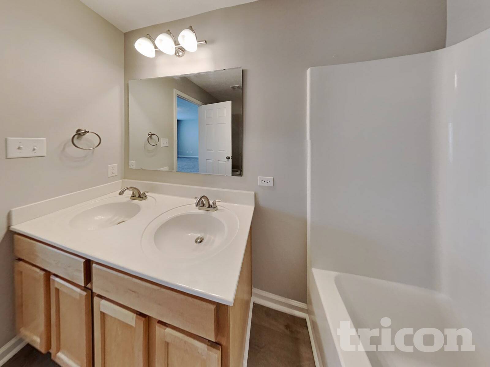 Building Photo - 1356 Blue Ridge Ln