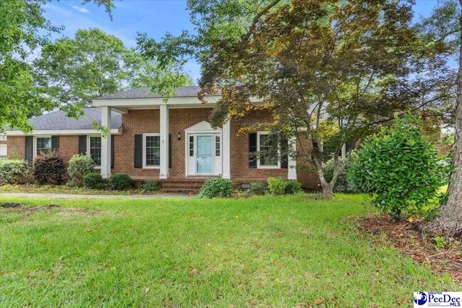 Primary Photo - 3820 W Lake Dr