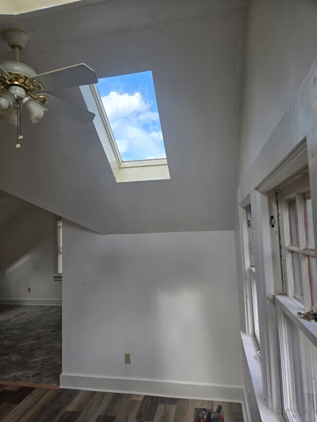 Building Photo - 3746 W 39th St