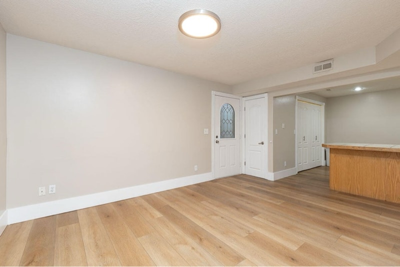 Building Photo - 265 S 900 W