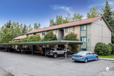 Building Photo - 3011 Lois Dr