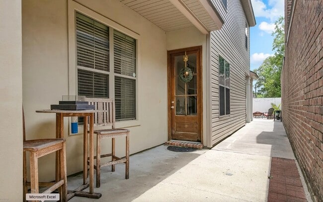 Building Photo - 337 Chimney Rock Blvd