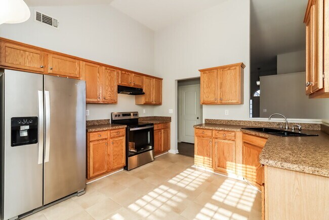 Building Photo - 9500 Poole Rd