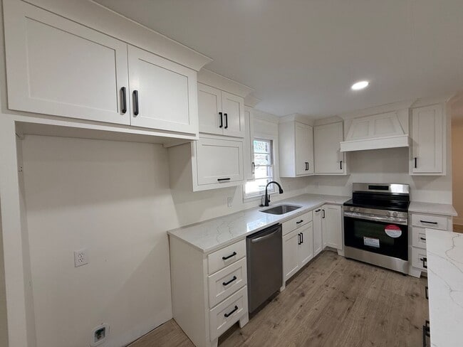 Building Photo - Beautifully Updated Home for Rent in the Heart of Arab, AL