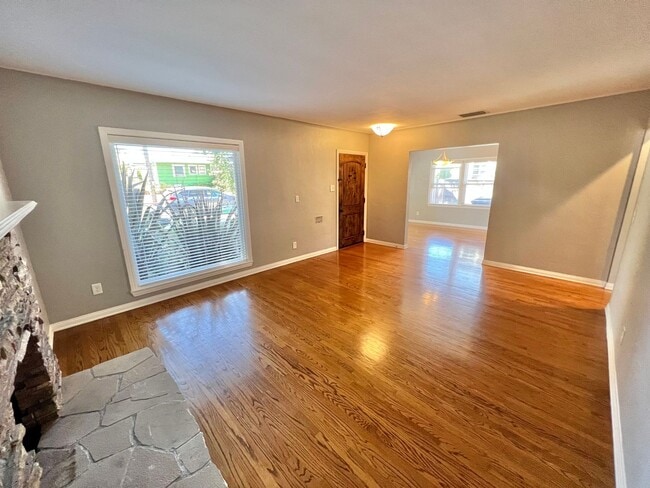 Building Photo - 4445 E Colorado St