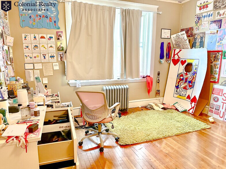 Building Photo - 330 St Paul St