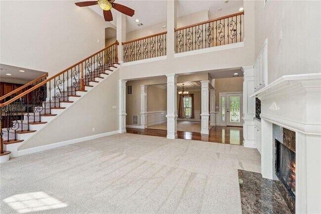 Building Photo - 410 After Glow Smt